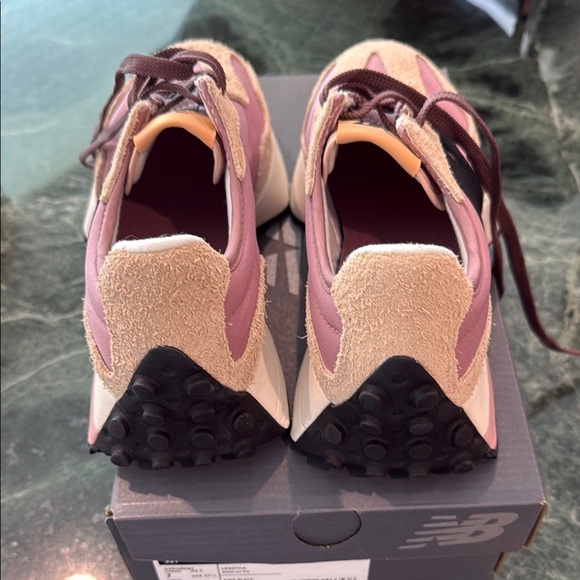 New Balance 327 EUC Women's Sneakers in Pink and Tan - Picture 3 of 11